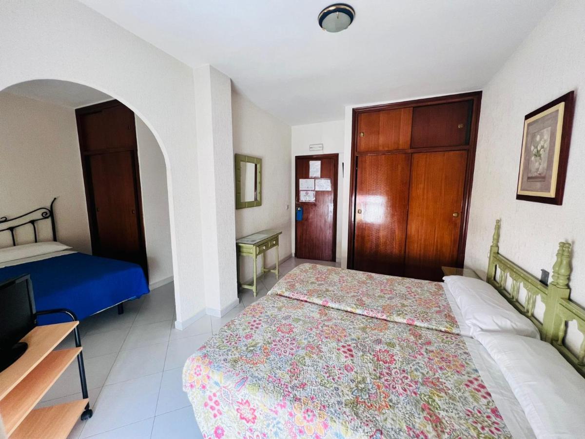 Hostal Muriel Aljaraque Luaran gambar