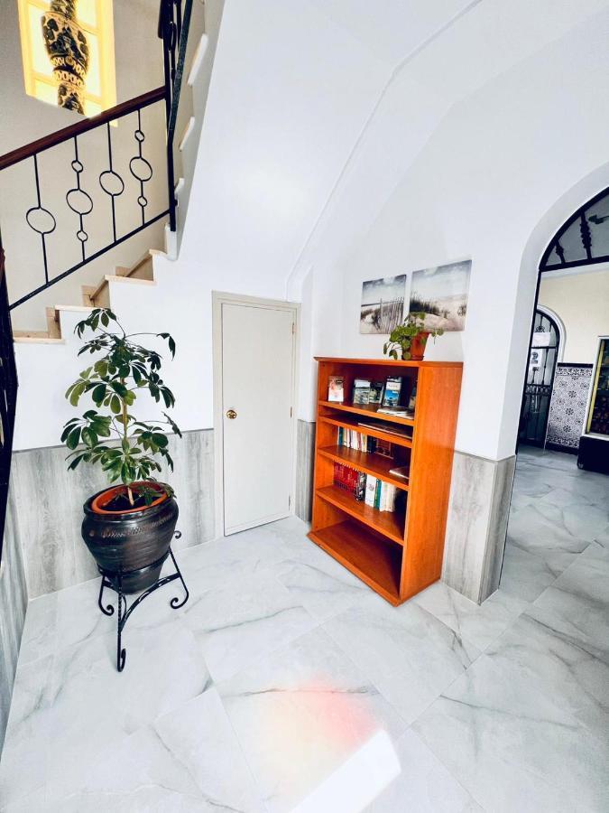 Hostal Muriel Aljaraque Luaran gambar